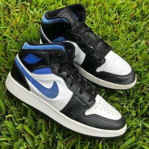 CLEAN Air Jordan 1 Mid size 7 Womens Racer Blue shoes